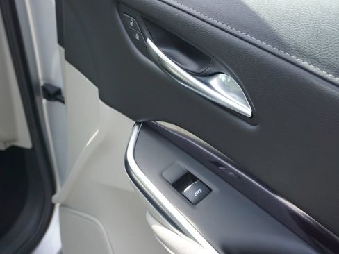 Used 2022 Cadillac XT4 Luxury w/ Cold Weather Package FWD image 52