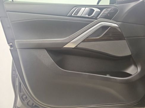 Used 2025 BMW X6 xDrive40i image 22