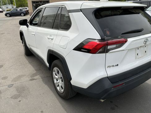 Used 2023 Toyota RAV4 LE image 9