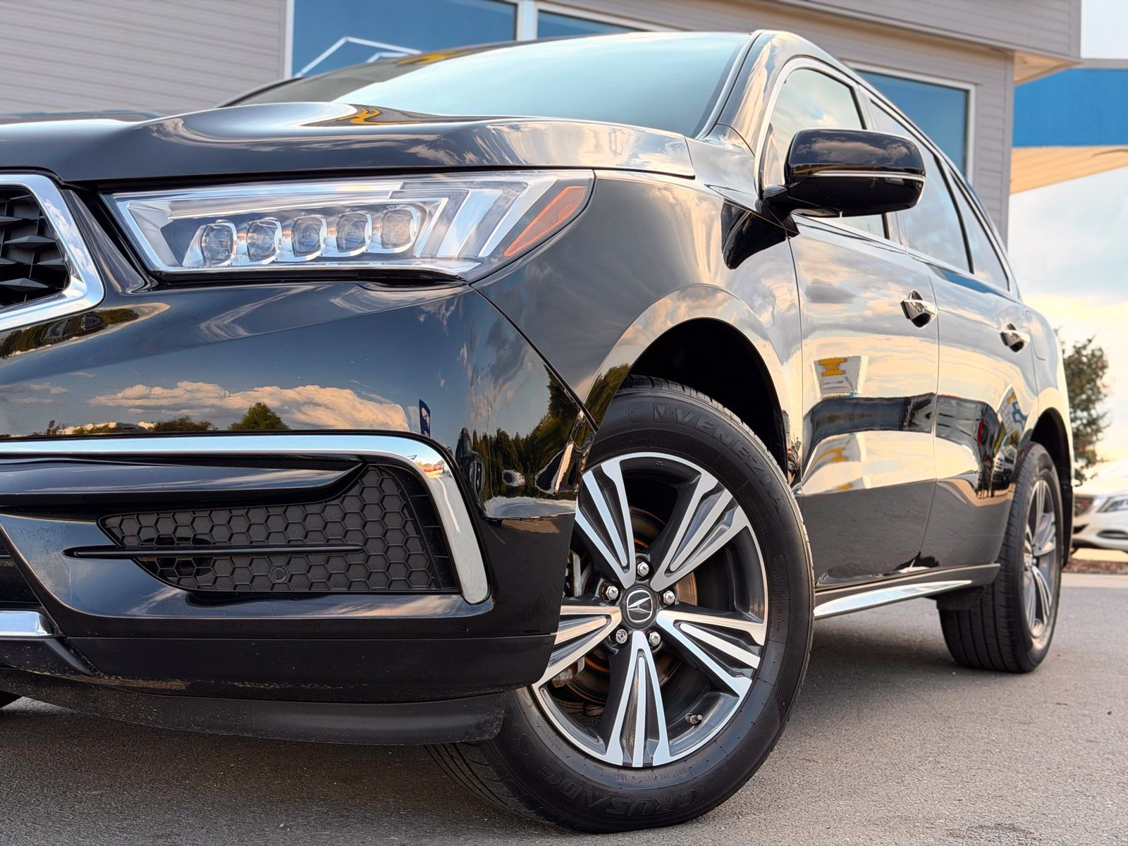 Used 2017 Acura MDX FWD image 3