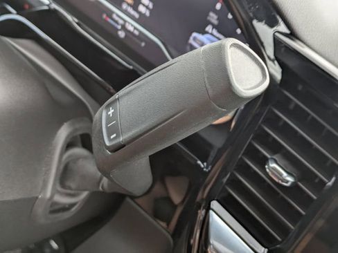 Used 2024 GMC Sierra 1500 Elevation image 28