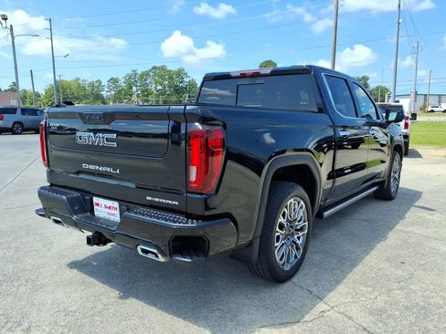Used 2025 GMC Sierra 1500 Denali Ultimate AWD/4WD image 7