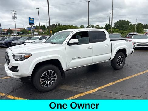 Used 2023 Toyota Tacoma TRD Sport AWD/4WD image 1
