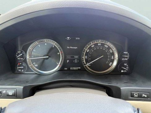 Used 2019 Lexus LX 570 4WD w/ Luxury Package image 15