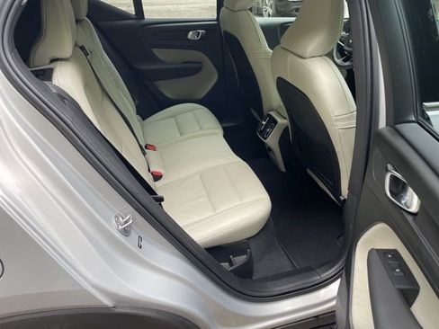 Certified 2023 Volvo XC40 B5 Plus w/ Climate Package AWD/4WD image 15