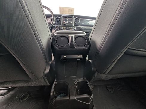 Used 2022 Jeep Wrangler Unlimited Sport image 40