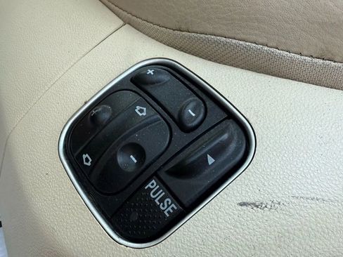 Used 2007 Mercedes-Benz SL 550 image 12