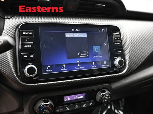 Used 2021 Nissan Kicks SV FWD image 19