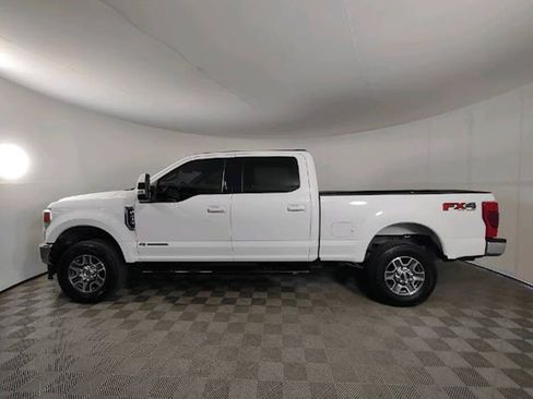 Used 2022 Ford F250 Lariat w/ Lariat Value Package AWD/4WD image 2