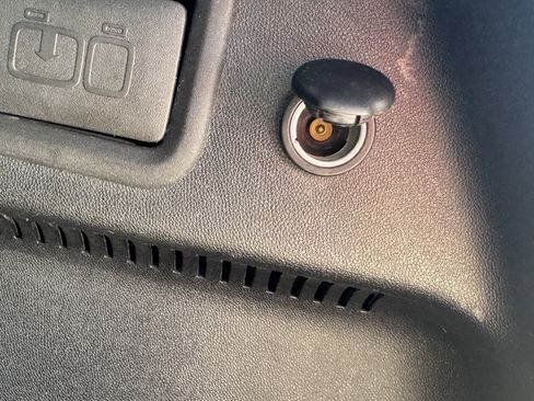Used 2018 Chevrolet Equinox Premier AWD/4WD image 7