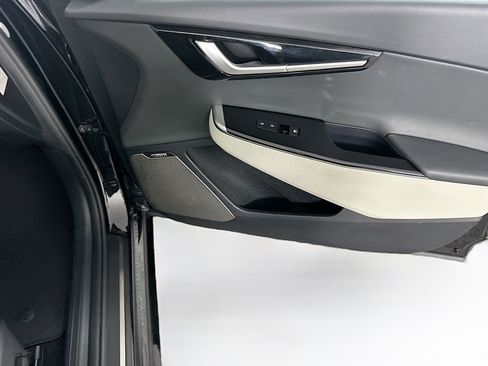 Used 2023 Kia EV6 GT-Line w/ GT-Line White Seat Package RWD image 32