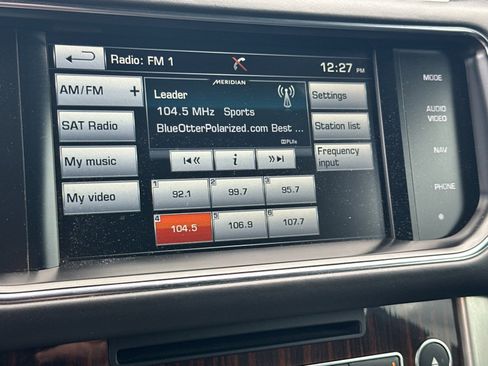 Used 2015 Land Rover Range Rover Supercharged AWD/4WD image 18