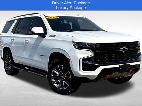 Used 2023 Chevrolet Tahoe Z71 w/ Luxury Package AWD/4WD image 3
