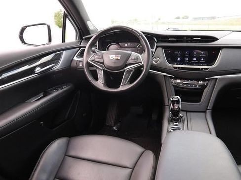 Used 2023 Cadillac XT5 Premium Luxury FWD image 25