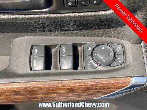 Used 2021 Chevrolet Silverado 1500 High Country w/ Technology Package AWD/4WD image 19