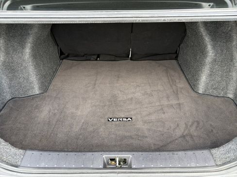 Used 2020 Nissan Versa SV FWD image 12