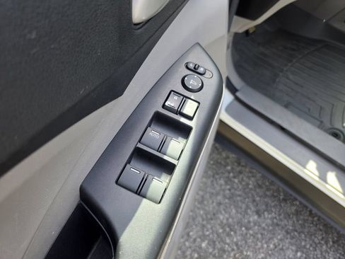 Used 2013 Honda CR-V LX image 16