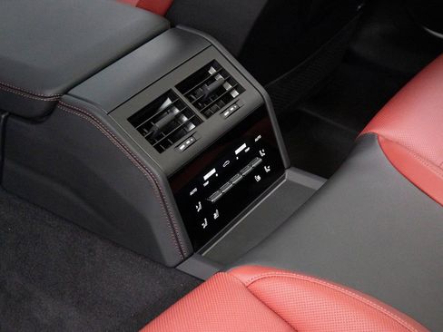 New 2026 Porsche Panamera 4 image 23