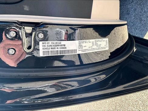 Used 2024 Chrysler Voyager LX FWD image 17