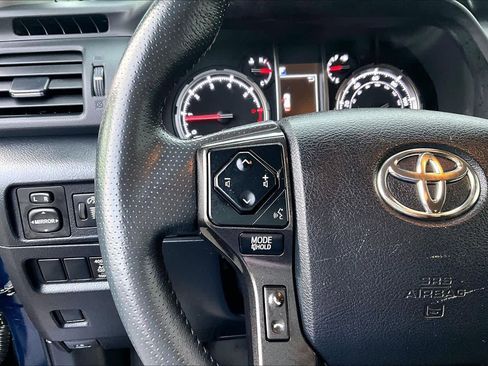 Certified 2022 Toyota 4Runner TRD Off-Road Premium image 20