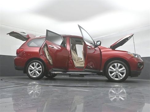 Used 2018 Nissan Pathfinder SL w/ SL Premium Package image 58