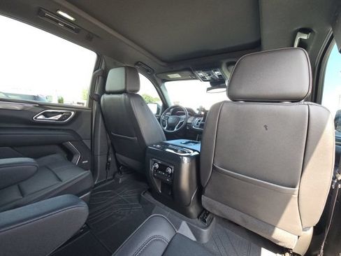 Used 2023 Chevrolet Tahoe RST w/ Luxury Package RWD image 18