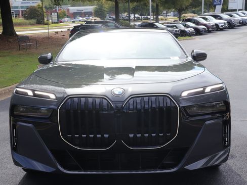 New 2026 BMW 740i xDrive w/ Premium Package image 2