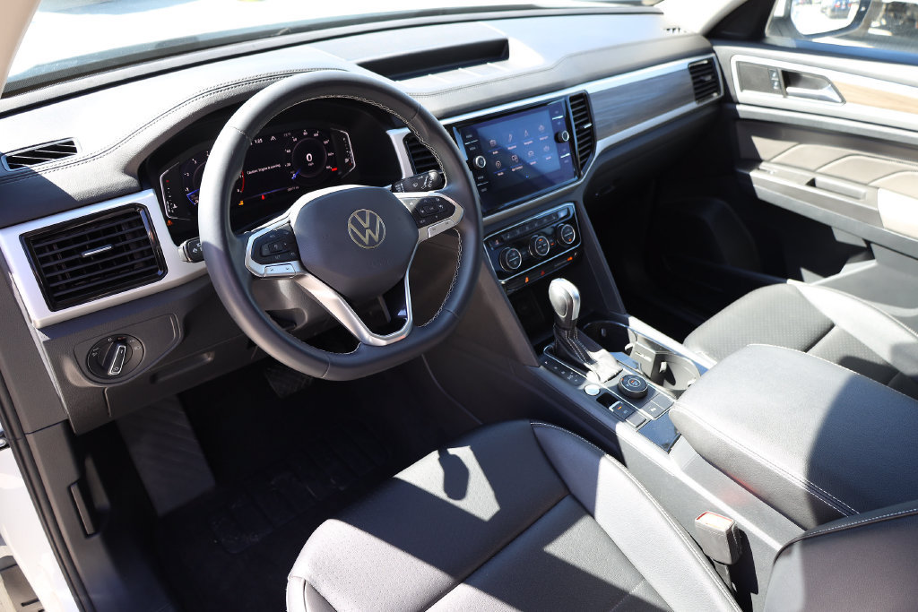 Used 2022 Volkswagen Atlas SEL AWD/4WD image 12