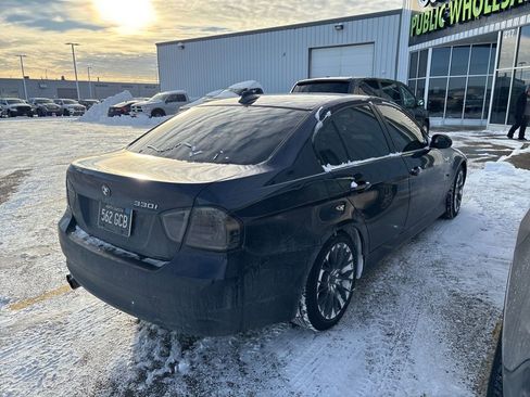Used 2006 BMW 330i Sedan image 9