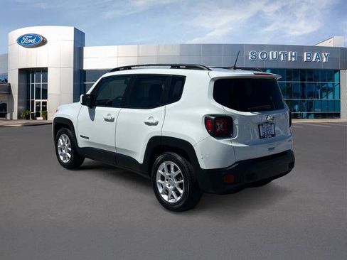 Used 2020 Jeep Renegade Latitude FWD image 3