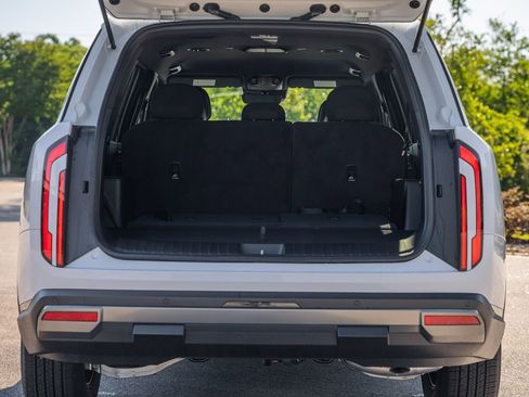 Used 2027 Kia Telluride LX w/ Towing Package FWD image 15