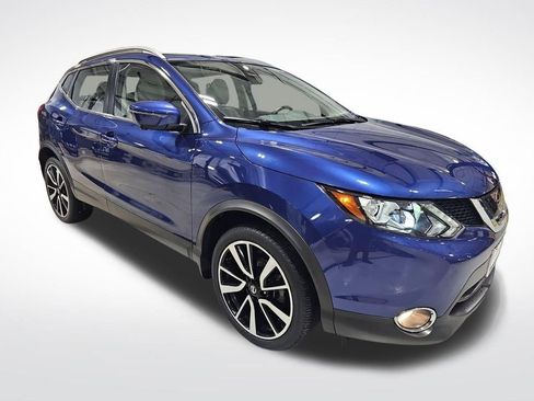 Used 2018 Nissan Rogue Sport SL w/ SL Premium Package image 9