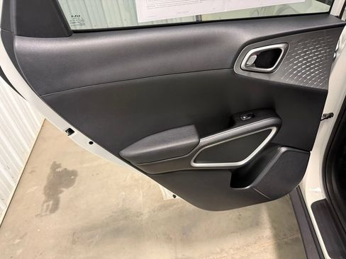 Used 2022 Kia Soul LX w/ Technology Package FWD image 25