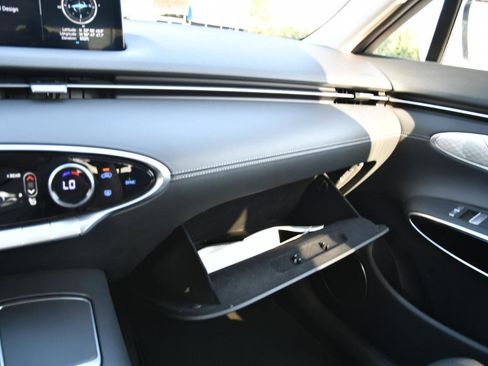 Used 2025 Genesis GV70 2.5T AWD/4WD image 21