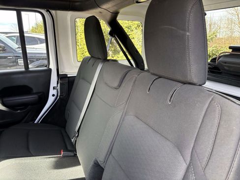 Used 2020 Jeep Wrangler Unlimited Sport image 22