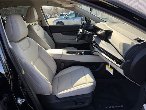 Certified 2025 Nissan Murano SV image 28