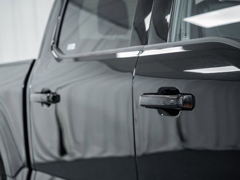 Certified 2023 Ford F150 Lariat w/ Equipment Group 502A High image 19