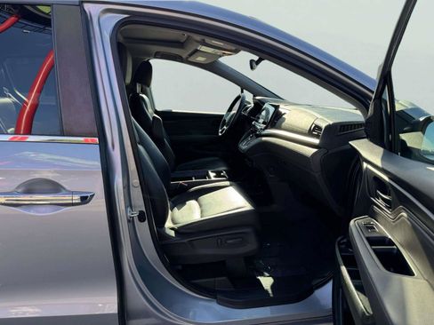 Used 2019 Honda Odyssey Touring image 53
