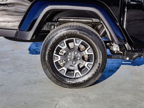 New 2026 Jeep Gladiator Sport AWD/4WD image 12
