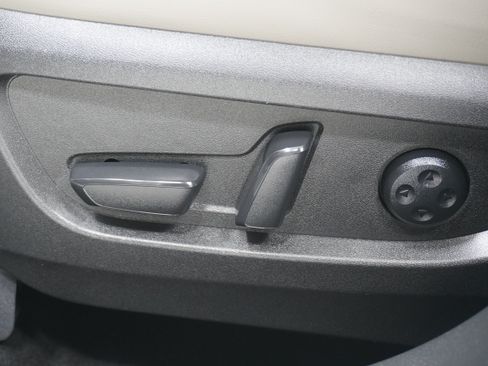 Used 2023 INFINITI QX50 Luxe FWD image 15