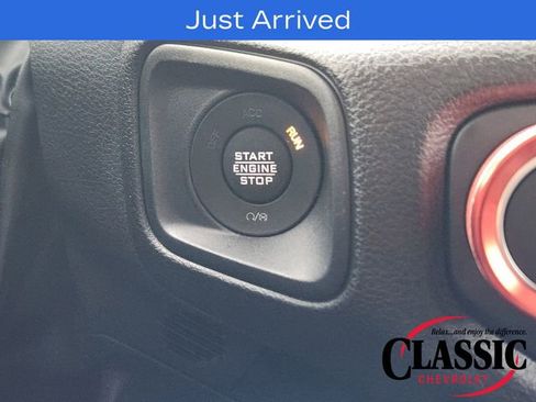 Used 2025 Jeep Wrangler Sport AWD/4WD image 11