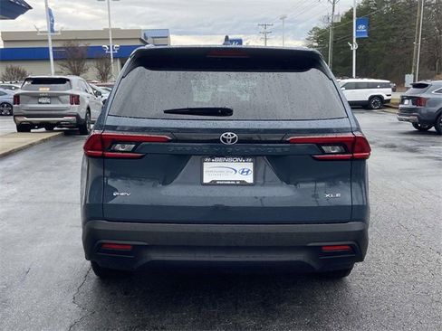 Used 2025 Toyota Grand Highlander XLE image 4