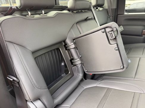 Used 2021 GMC Sierra 3500 Denali w/ Denali Ultimate Package image 15