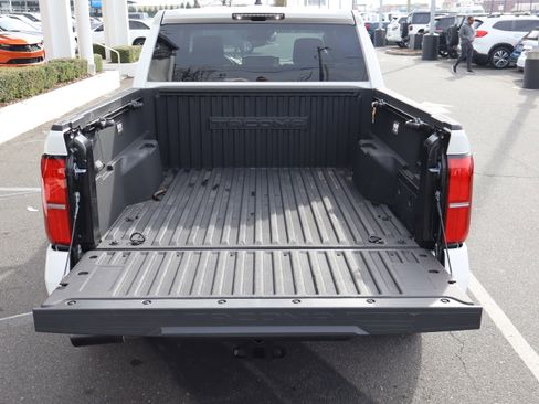 Used 2025 Toyota Tacoma TRD Sport image 14
