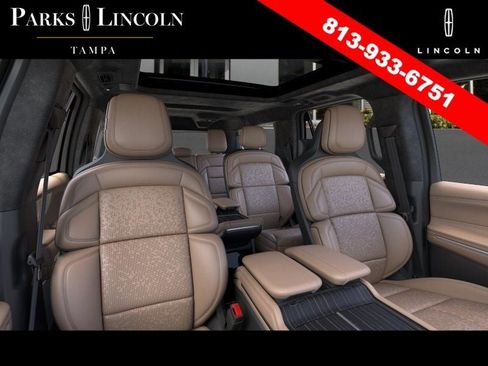 New 2026 Lincoln Navigator L Black Label AWD/4WD image 10
