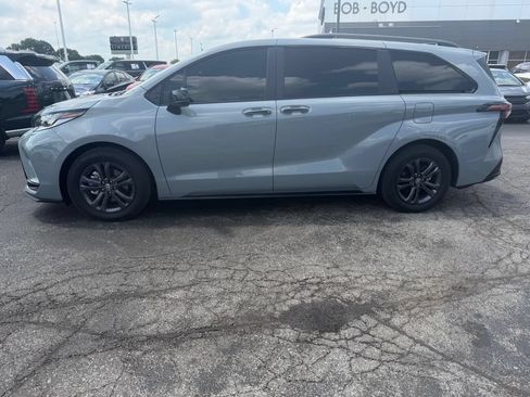Used 2026 Toyota Sienna XSE AWD/4WD image 1