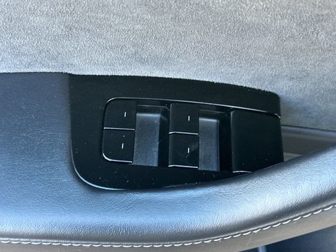 Used 2019 Tesla Model 3 Mid Range RWD image 12