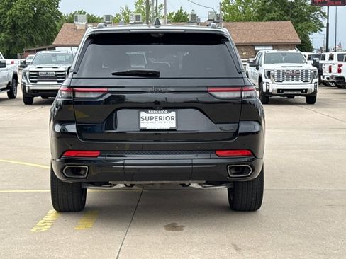 Used 2025 Jeep Grand Cherokee Summit AWD/4WD image 4
