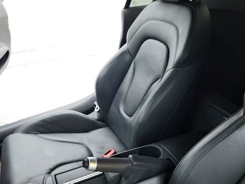 Used 2014 Audi R8 V8 w/ Convenience Package image 21