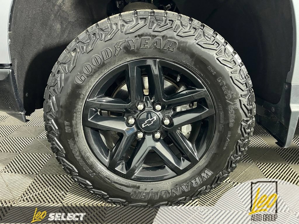 Used 2023 Chevrolet Silverado 1500 Custom Trail Boss AWD/4WD image 27